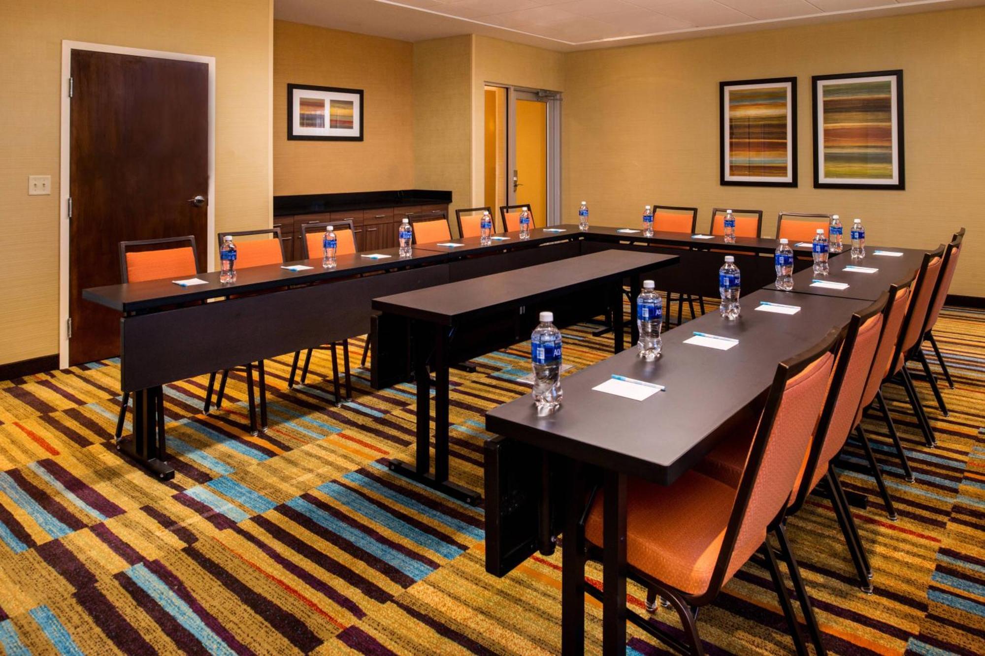 Fairfield Inn & Suites By Marriott Akron Stow Екстериор снимка