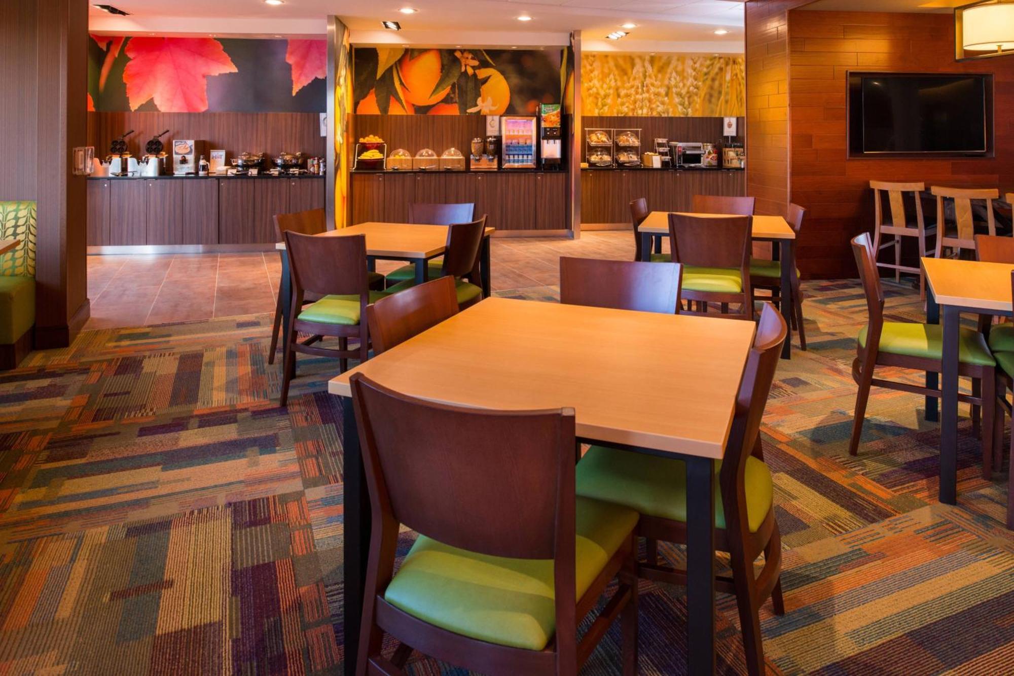 Fairfield Inn & Suites By Marriott Akron Stow Екстериор снимка