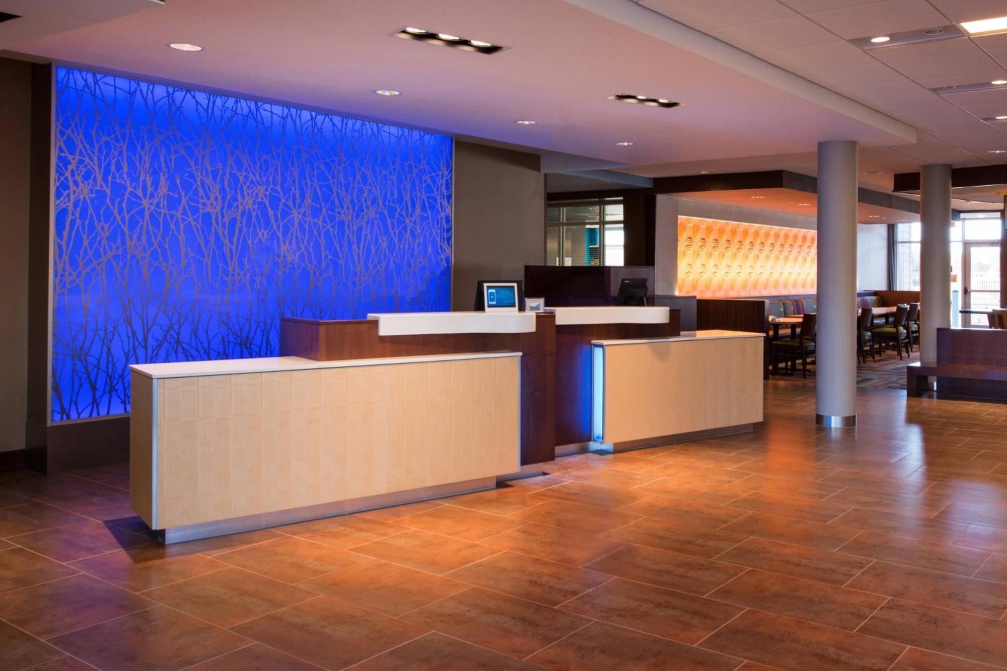 Fairfield Inn & Suites By Marriott Akron Stow Екстериор снимка